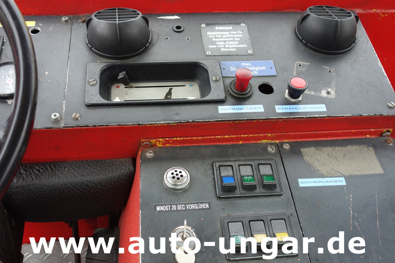 Tractor de equipaje ROFAN ZD44F Jenbacher Pushback  Pull - Tractor GSE Gepäckschlepper Industrieschlepper: foto 15