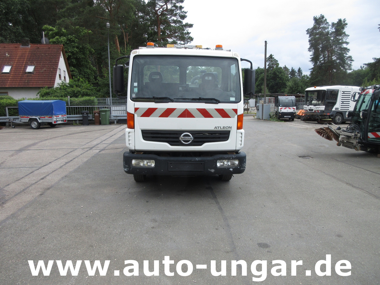 NISSAN Atleon 70.14 mit Hochdruckreiniger Wasserwagen Waschwagen Kärcher High Pressure - Vehículo municipal: foto 2 NISSAN Atleon 70.14 mit Hochdruckreiniger Wasserwagen Waschwagen Kärcher High Pressure - Vehículo municipal: foto 2