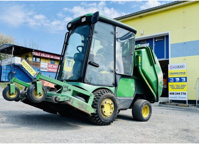 John Deere 1565 Serie II 4WD + MCS 600H - Cortacésped: foto 1 John Deere 1565 Serie II 4WD + MCS 600H - Cortacésped: foto 1
