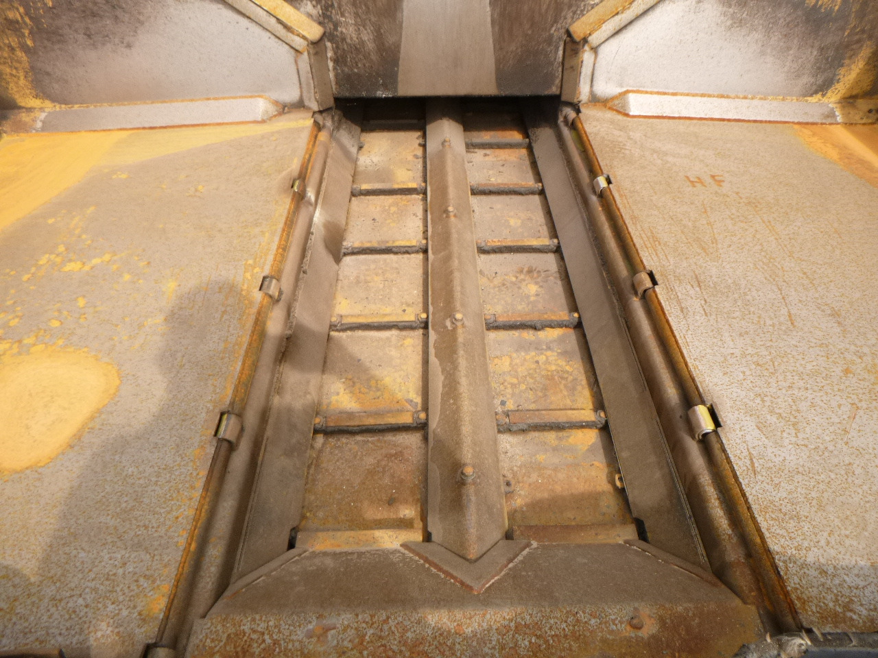 Pavimentadora de asfalto CATERPILLAR BB730: foto 42