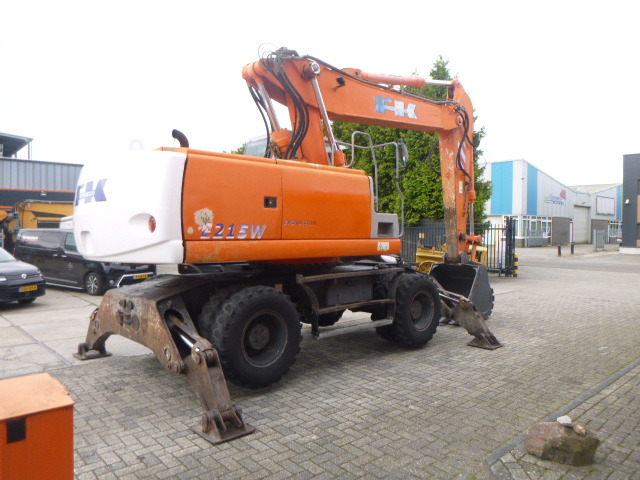 Excavadora de ruedas FIAT-KOBELCO E215W: foto 22