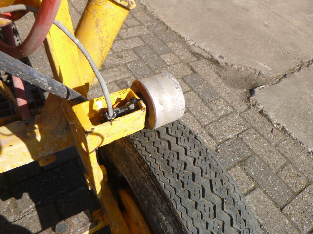 Construcción de carreteras HOFMANN H25 Cold Paint road marker: foto 15 Construcción de carreteras HOFMANN H25 Cold Paint road marker: foto 15