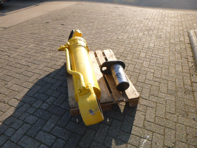 KOMATSU WA600 - Cilindro hidráulico para Cargadora de ruedas: foto 4 KOMATSU WA600 - Cilindro hidráulico para Cargadora de ruedas: foto 4