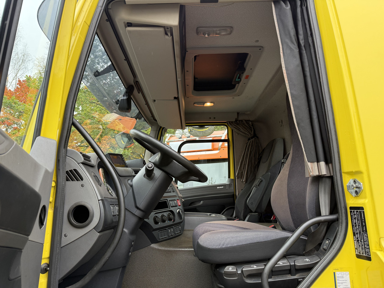 Daf CF 370 4X2 - Cabeza tractora: foto 2 Daf CF 370 4X2 - Cabeza tractora: foto 2