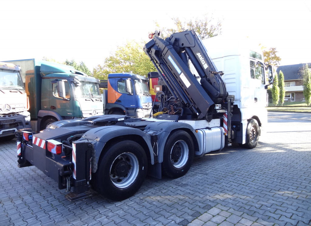 Cabeza tractora MAN TGX 33.480 6X4 Kran MKG 381 bis 20 Meter: foto 14