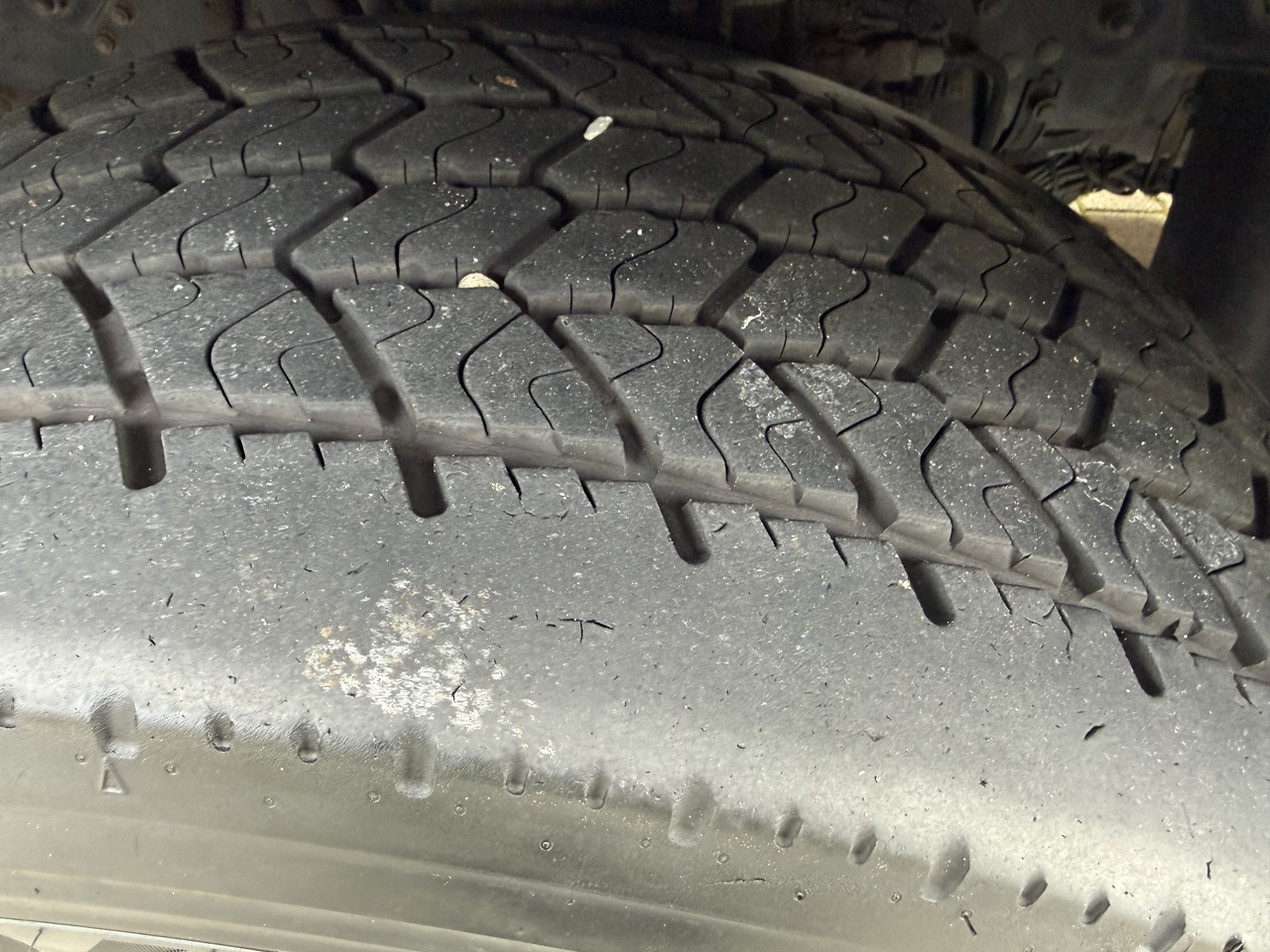 Scania G480 6X4 Kran Effer 255 6S bis 20.5 Meter - Cabeza tractora: foto 4 Scania G480 6X4 Kran Effer 255 6S bis 20.5 Meter - Cabeza tractora: foto 4