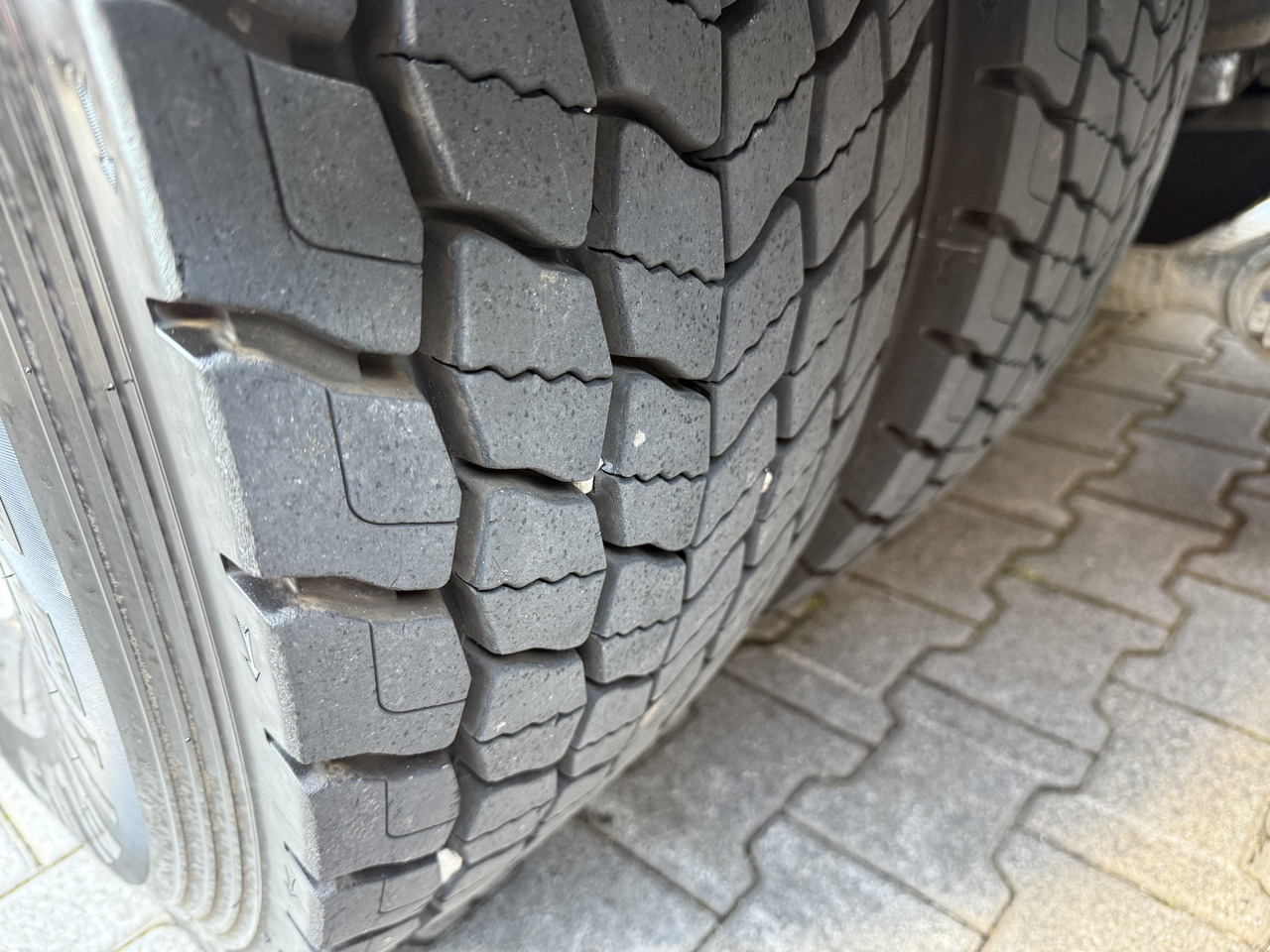 MAN TGA 26.360 6X2 Kipper Kran Palfinger 15500 - Camión volquete, Camión grúa: foto 3 MAN TGA 26.360 6X2 Kipper Kran Palfinger 15500 - Camión volquete, Camión grúa: foto 3