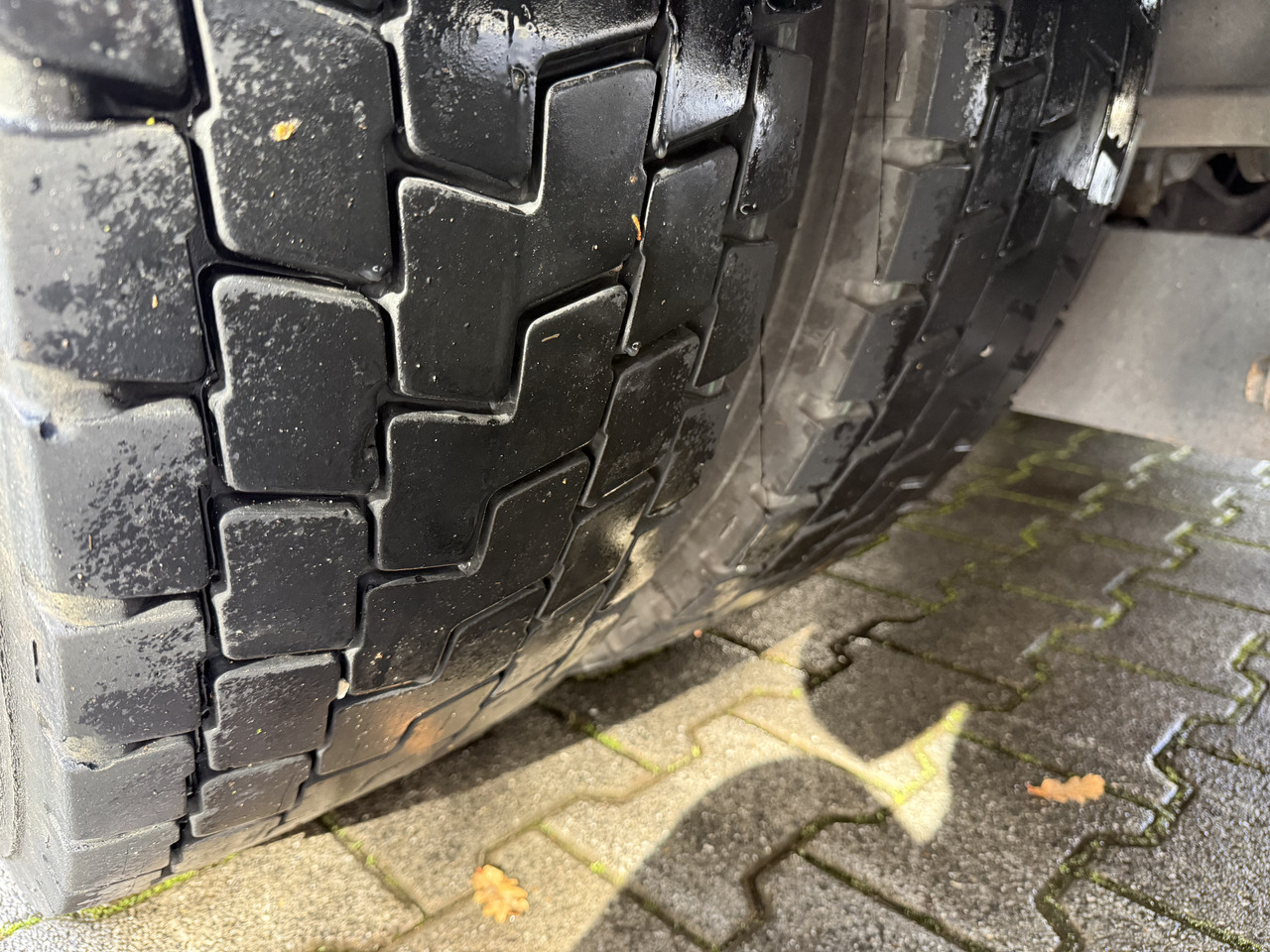 Mercedes-Benz Actros 2535 6X2 HMF 2420 bis 25 Meter - Camión caja abierta, Camión grúa: foto 3 Mercedes-Benz Actros 2535 6X2 HMF 2420 bis 25 Meter - Camión caja abierta, Camión grúa: foto 3