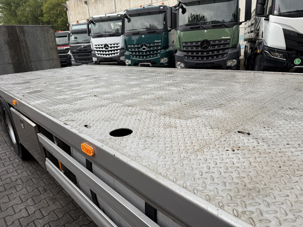 Mercedes-Benz Actros MP3 2532 6X2 Maschinentransporter - Camión portavehículos: foto 2 Mercedes-Benz Actros MP3 2532 6X2 Maschinentransporter - Camión portavehículos: foto 2