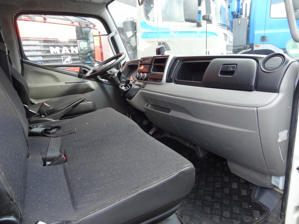 Mitsubishi Fuso 7C18 Meiller - Camión volquete: foto 5 Mitsubishi Fuso 7C18 Meiller - Camión volquete: foto 5