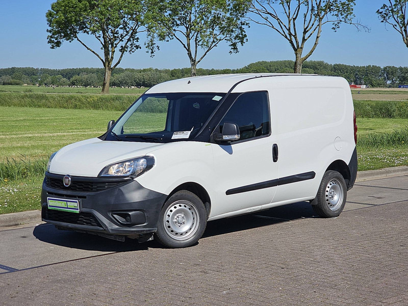 Fiat Doblò CARGO 1.6 - Furgoneta pequeña: foto 2 Fiat Doblò CARGO 1.6 - Furgoneta pequeña: foto 2
