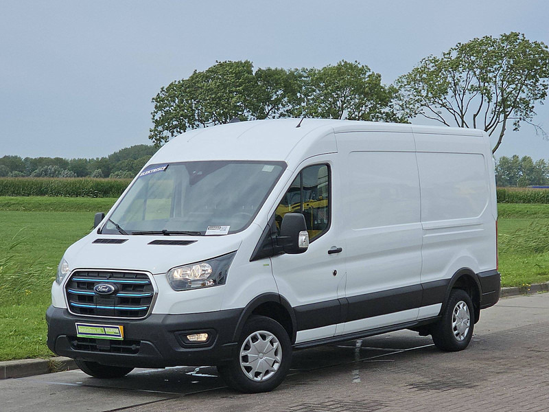 Ford E-Transit 68 Kwh elektrisch - Furgón, Furgoneta eléctrica: foto 2 Ford E-Transit 68 Kwh elektrisch - Furgón, Furgoneta eléctrica: foto 2
