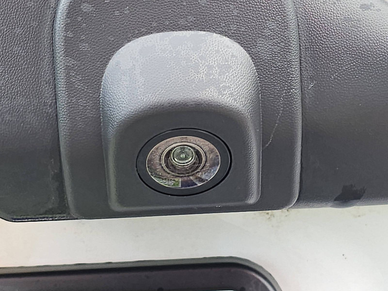 Furgoneta caja cerrada Ford Transit Connect  L1 Navi 3-Zits Euro6: foto 17