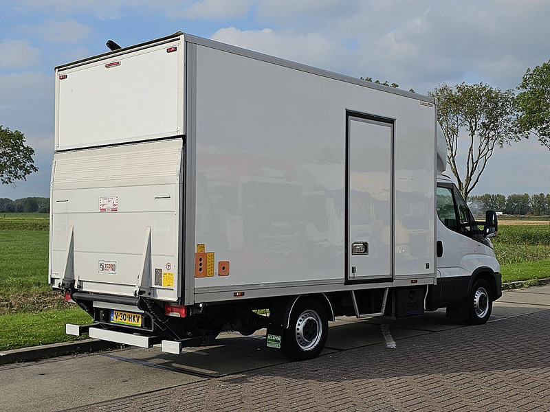 Iveco Daily 35 S 14 clima EURO6 - Furgón: foto 3 Iveco Daily 35 S 14 clima EURO6 - Furgón: foto 3