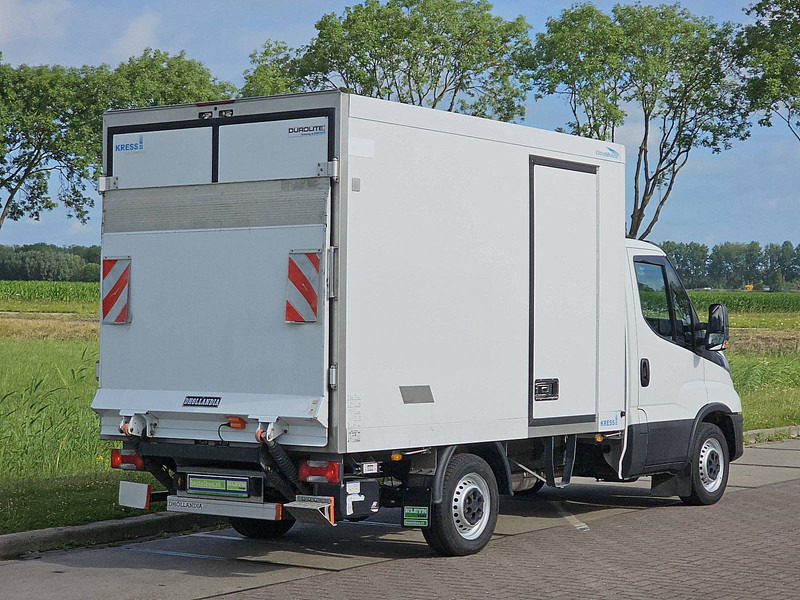 Iveco Daily 35S14 Koelwagen Laadklep - Furgoneta frigorifica: foto 3 Iveco Daily 35S14 Koelwagen Laadklep - Furgoneta frigorifica: foto 3