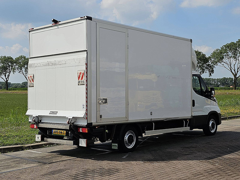 Iveco Daily 35S14 ac automaat EURO6 - Furgoneta caja cerrada: foto 3 Iveco Daily 35S14 ac automaat EURO6 - Furgoneta caja cerrada: foto 3