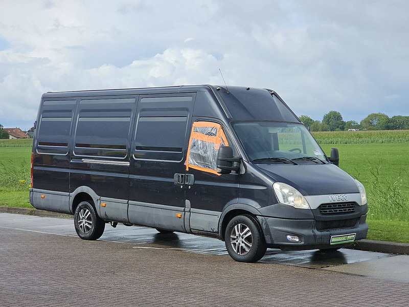 Iveco Daily 35S21 3.0ltr Maxi 200Pk AC - Furgón: foto 5 Iveco Daily 35S21 3.0ltr Maxi 200Pk AC - Furgón: foto 5