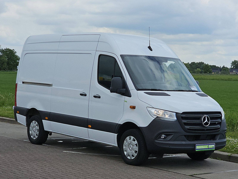 Mercedes-Benz Sprinter 317 L2H2 Navi RWD - Furgón: foto 5 Mercedes-Benz Sprinter 317 L2H2 Navi RWD - Furgón: foto 5