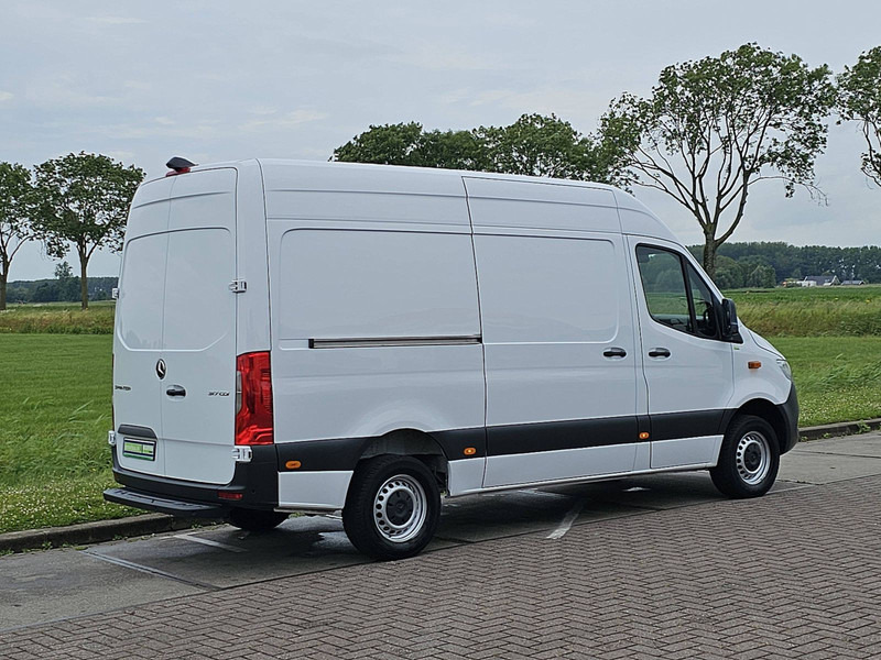 Mercedes-Benz Sprinter 317 L2H2 Navi RWD - Furgón: foto 3 Mercedes-Benz Sprinter 317 L2H2 Navi RWD - Furgón: foto 3