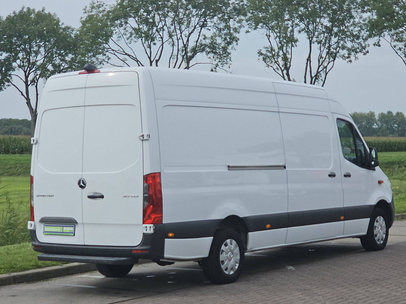 Mercedes-Benz Sprinter 317 L3H2 Maxi Mbux Euro6 - Furgón: foto 3 Mercedes-Benz Sprinter 317 L3H2 Maxi Mbux Euro6 - Furgón: foto 3