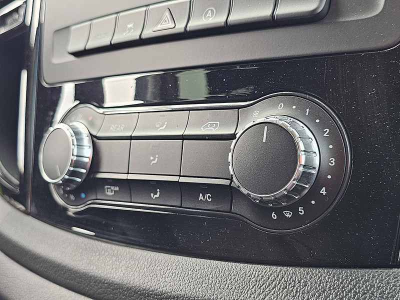 Minibús, Furgoneta de pasajeros Mercedes-Benz Vito 116 CDI TOURER PRO Lang 2x Airco 9P: foto 10