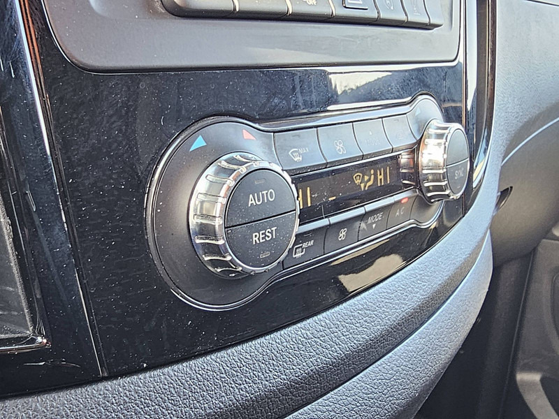 Furgoneta pequeña Mercedes-Benz Vito 119 CDI 4MATIC LED Autom!: foto 11