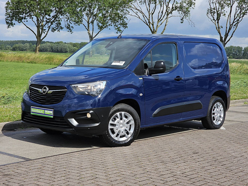 Opel Combo 1.3 L1 Navi PDC Trekhaak - Furgoneta pequeña: foto 2 Opel Combo 1.3 L1 Navi PDC Trekhaak - Furgoneta pequeña: foto 2