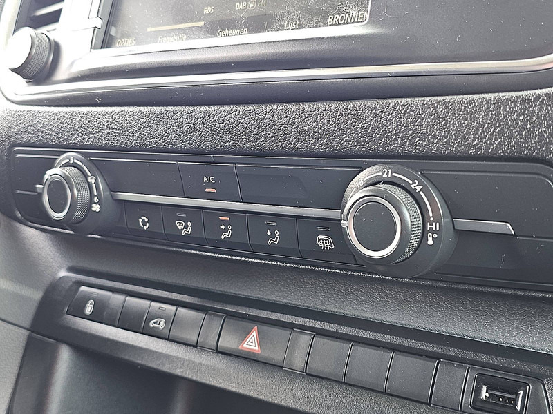 Furgoneta pequeña Opel Vivaro 2.0 L3H1 Navi NAP!: foto 10