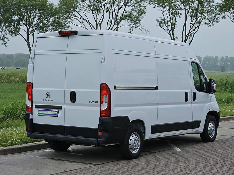 Peugeot Boxer 2.2 L2H2 Navi Euro6 AC! - Furgón: foto 3 Peugeot Boxer 2.2 L2H2 Navi Euro6 AC! - Furgón: foto 3