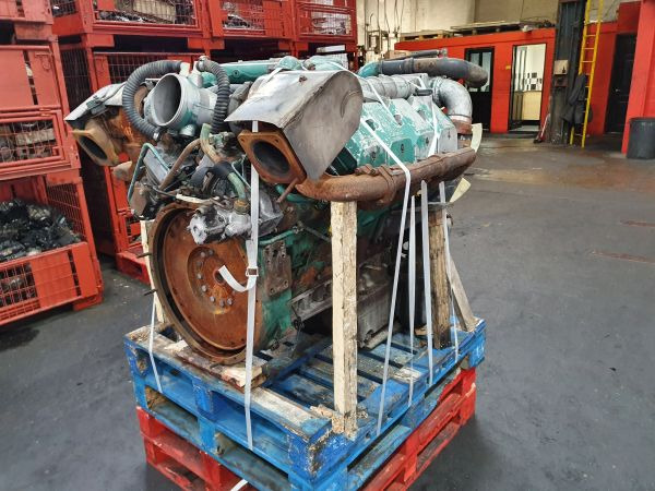 Deutz TCD2015 V08 - Motor para Maquinaria industrial: foto 1 Deutz TCD2015 V08 - Motor para Maquinaria industrial: foto 1