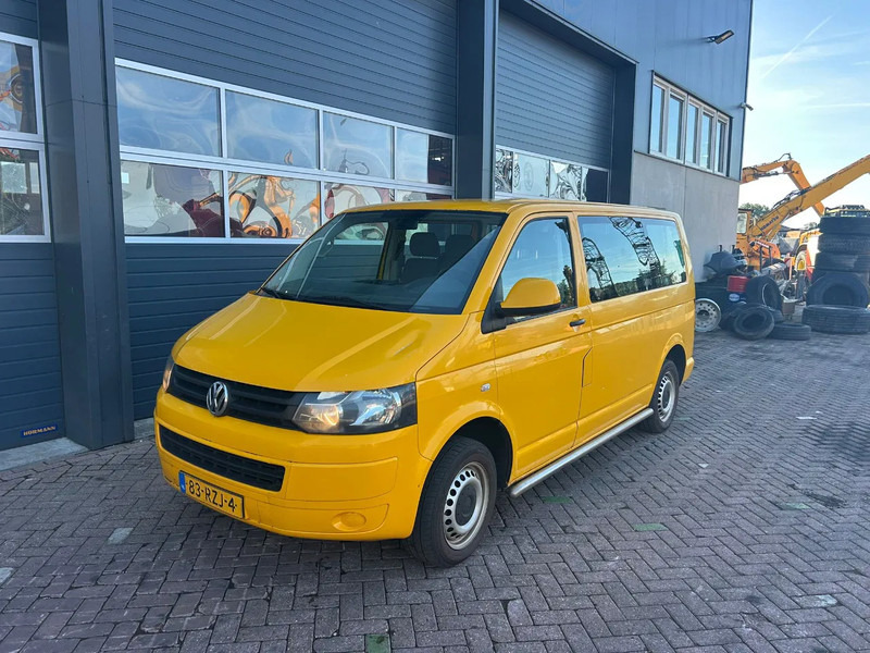 Volkswagen Transporter Kombi - Autobús: foto 1 Volkswagen Transporter Kombi - Autobús: foto 1