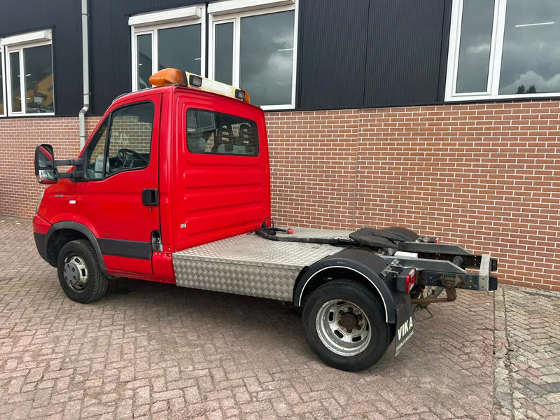 Iveco Daily 40 C18 - Cabeza tractora: foto 3 Iveco Daily 40 C18 - Cabeza tractora: foto 3