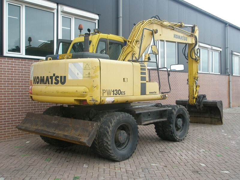 Komatsu PW 130ES-6K - Excavadora de ruedas: foto 3 Komatsu PW 130ES-6K - Excavadora de ruedas: foto 3