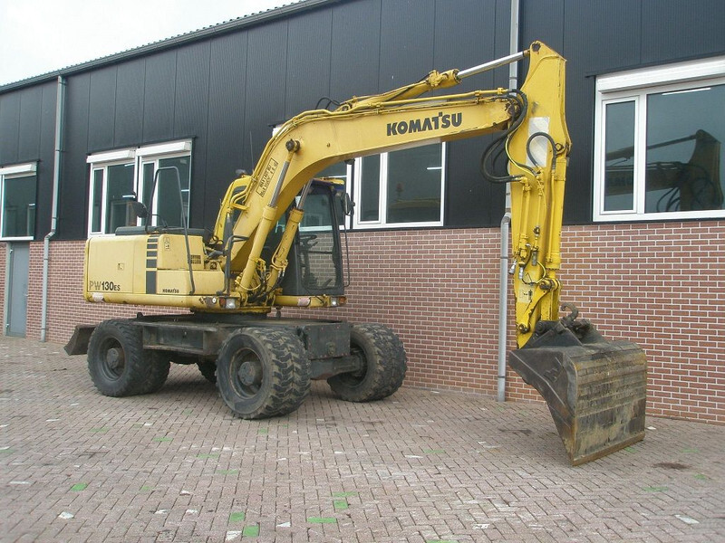 Komatsu PW 130ES-6K - Excavadora de ruedas: foto 4 Komatsu PW 130ES-6K - Excavadora de ruedas: foto 4