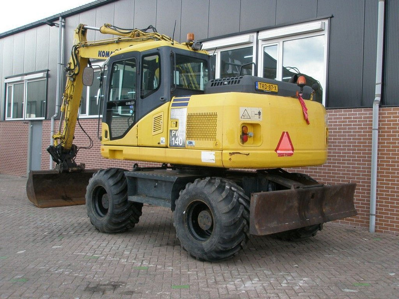 Komatsu PW140-7 - Excavadora de ruedas: foto 2 Komatsu PW140-7 - Excavadora de ruedas: foto 2