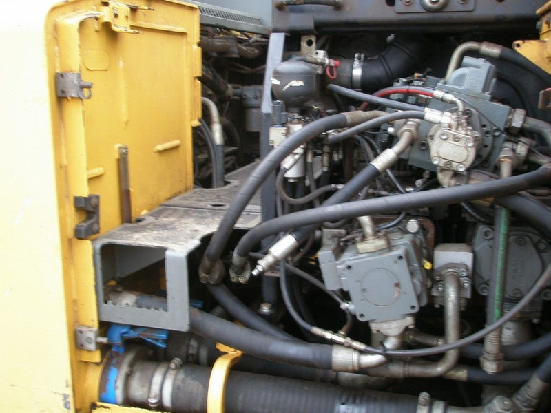 Manipulador de materiales Liebherr R974C: foto 10