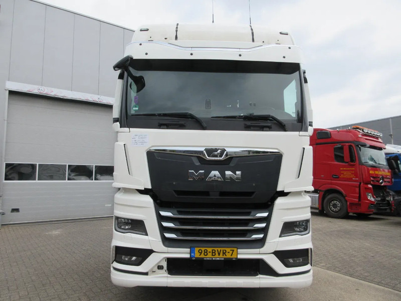 MAN TGX 18.510 - Cabeza tractora: foto 2 MAN TGX 18.510 - Cabeza tractora: foto 2