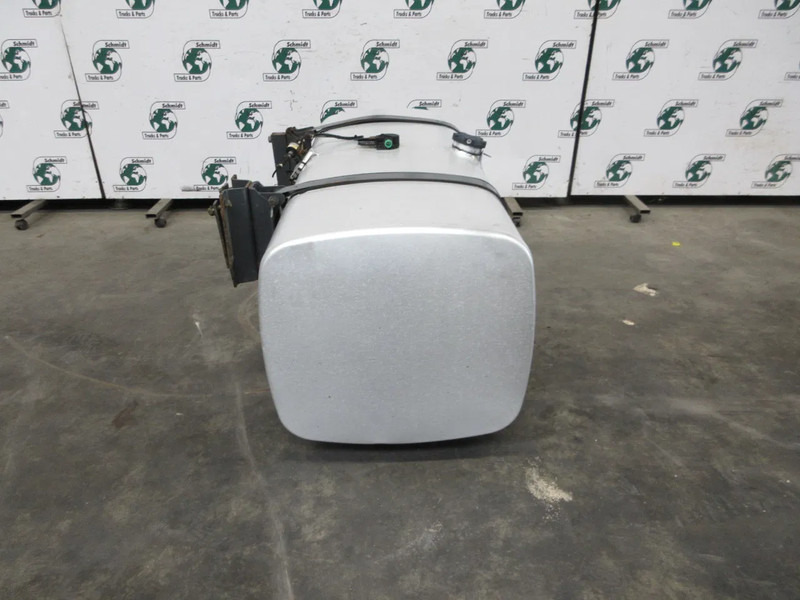 DAF 1681826 DIESEL TANK 620 LITER DAF CF XF EURO 6 - Depósito de combustible para Camión: foto 2 DAF 1681826 DIESEL TANK 620 LITER DAF CF XF EURO 6 - Depósito de combustible para Camión: foto 2