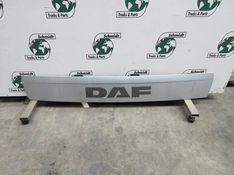 DAF 1835731 BINNEN PLAAT GRILL XF 106 - Parrilla para Camión: foto 2 DAF 1835731 BINNEN PLAAT GRILL XF 106 - Parrilla para Camión: foto 2