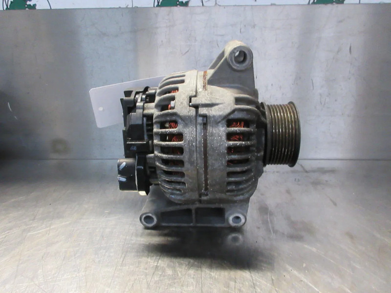 DAF 2000904 DAF XF CF DYNAMO EURO 6 MODEL 2018 - Alternador para Camión: foto 2 DAF 2000904 DAF XF CF DYNAMO EURO 6 MODEL 2018 - Alternador para Camión: foto 2