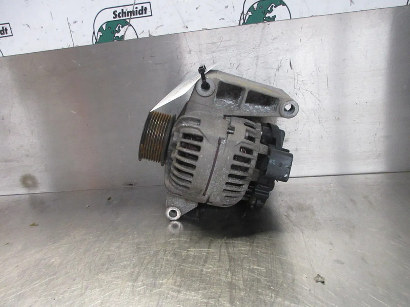 DAF 2022545 DYNAMO DAF XF CF NIEUWE EN GEBRUIK MODEL 2021 - Alternador para Camión: foto 3 DAF 2022545 DYNAMO DAF XF CF NIEUWE EN GEBRUIK MODEL 2021 - Alternador para Camión: foto 3