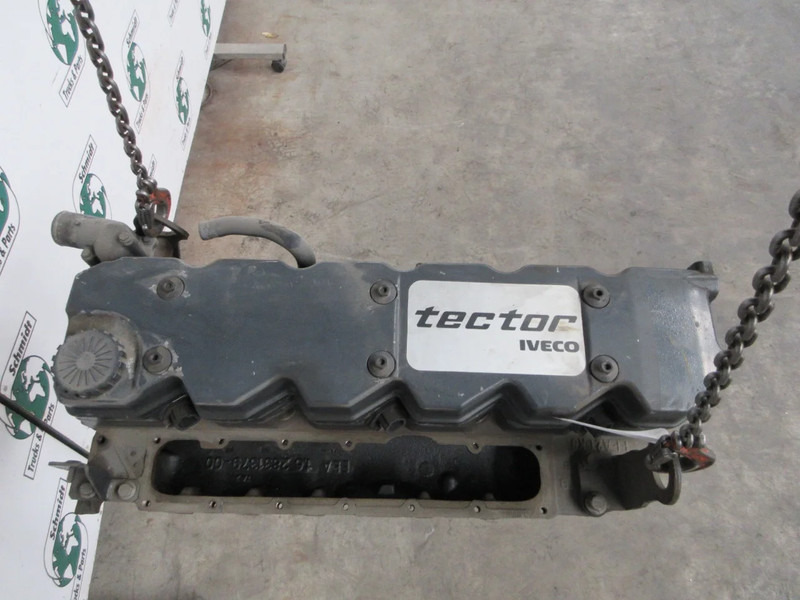 Iveco 4893051 F4AE3681B CILINDERKOP IVECO EUROCARGO 12.220 - Bloque de cilindros para Camión: foto 5 Iveco 4893051 F4AE3681B CILINDERKOP IVECO EUROCARGO 12.220 - Bloque de cilindros para Camión: foto 5