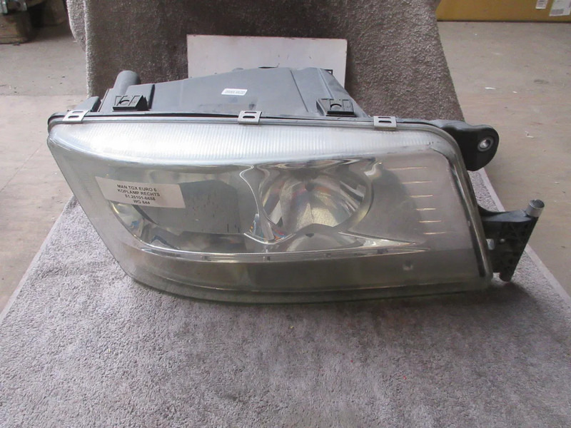Faro delantero para Camión MAN 81.25101-6664//81.25101-6688 81.25101-6504 RECHTS KOPLAMP TGS TGX NIEUWE !!: foto 6