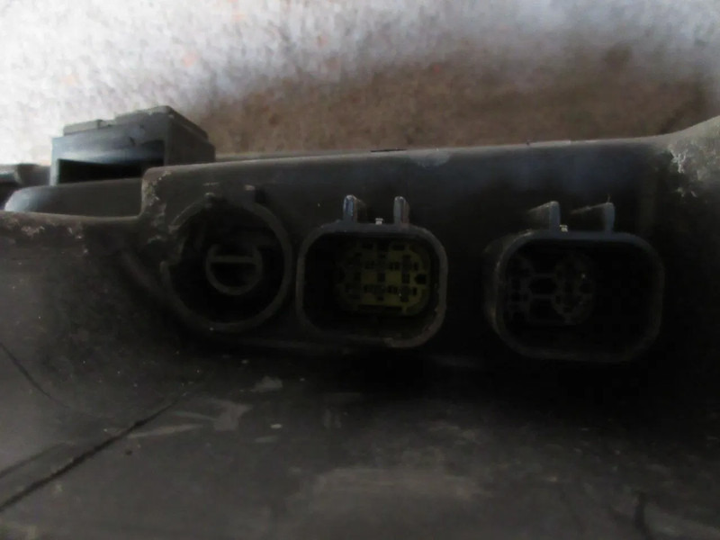 Faro delantero para Camión MAN 81.25101-6664//81.25101-6688 81.25101-6504 RECHTS KOPLAMP TGS TGX NIEUWE !!: foto 9