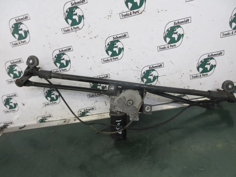 MAN 81.26401-6144 // 81.26411-6124 //8126400-6374 RAAMEN MEGANIEK MAN EURO 6 - Cabina e interior para Camión: foto 3 MAN 81.26401-6144 // 81.26411-6124 //8126400-6374 RAAMEN MEGANIEK MAN EURO 6 - Cabina e interior para Camión: foto 3