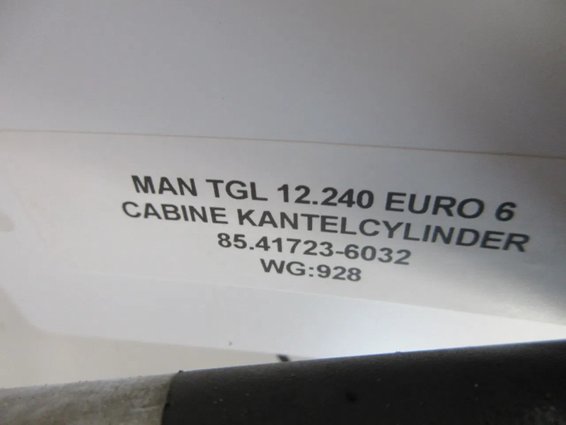 MAN 85.41723-6023 KANTEL CILINDER MAN TGL 12.250 EURO 5 - Cabina e interior para Camión: foto 3 MAN 85.41723-6023 KANTEL CILINDER MAN TGL 12.250 EURO 5 - Cabina e interior para Camión: foto 3
