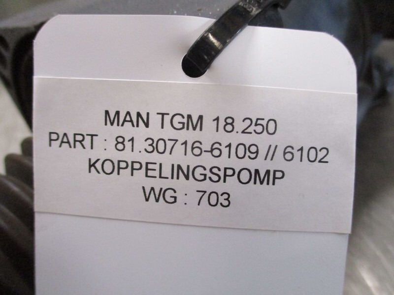MAN MAN TGM 81.30716-6109 / 6102 KOPPELINGSPOMP - Embrague y piezas para Camión: foto 2 MAN MAN TGM 81.30716-6109 / 6102 KOPPELINGSPOMP - Embrague y piezas para Camión: foto 2