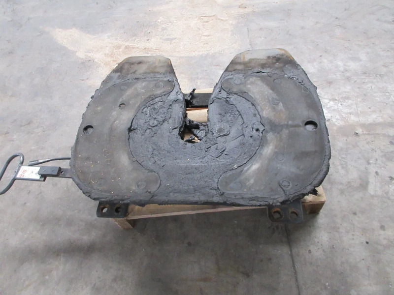 Mercedes-Benz 1845 A 000 315 06 09 SAF HOLLAND SCHOTEL BENZ 1845 MP4 // MP5 EURO 6 - Quinta rueda para Camión: foto 3 Mercedes-Benz 1845 A 000 315 06 09 SAF HOLLAND SCHOTEL BENZ 1845 MP4 // MP5 EURO 6 - Quinta rueda para Camión: foto 3