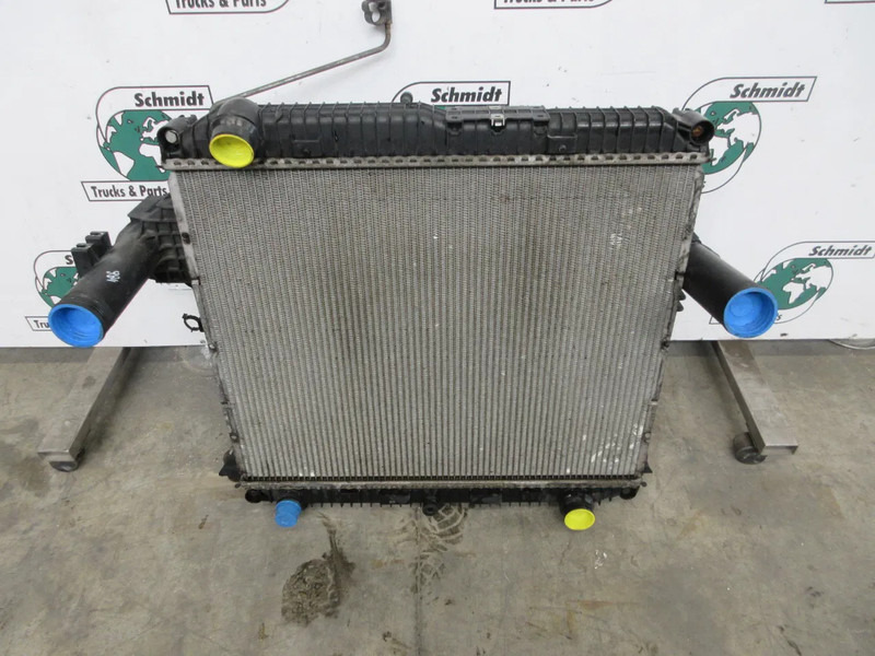 Mercedes-Benz A 967 500 03 01 // A 967 500 06 01 RADIATEUR INTERCOOLER ATEGO 1221 EURO 6 - Radiador para Camión: foto 4 Mercedes-Benz A 967 500 03 01 // A 967 500 06 01 RADIATEUR INTERCOOLER ATEGO 1221 EURO 6 - Radiador para Camión: foto 4