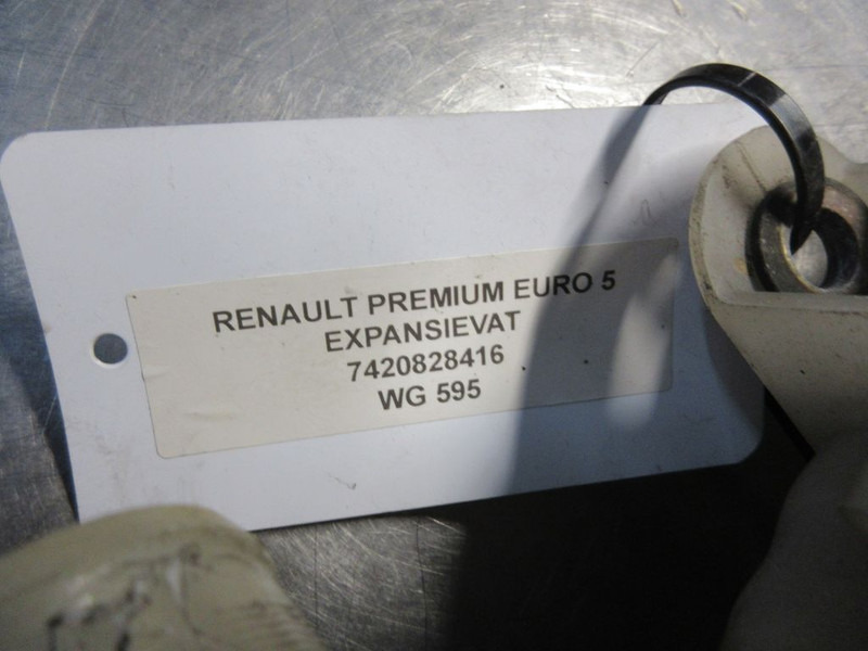 Renault PREMIUM 7420828416 EXPANSIEVAT EURO 5 - Depósito de expansión para Camión: foto 5 Renault PREMIUM 7420828416 EXPANSIEVAT EURO 5 - Depósito de expansión para Camión: foto 5